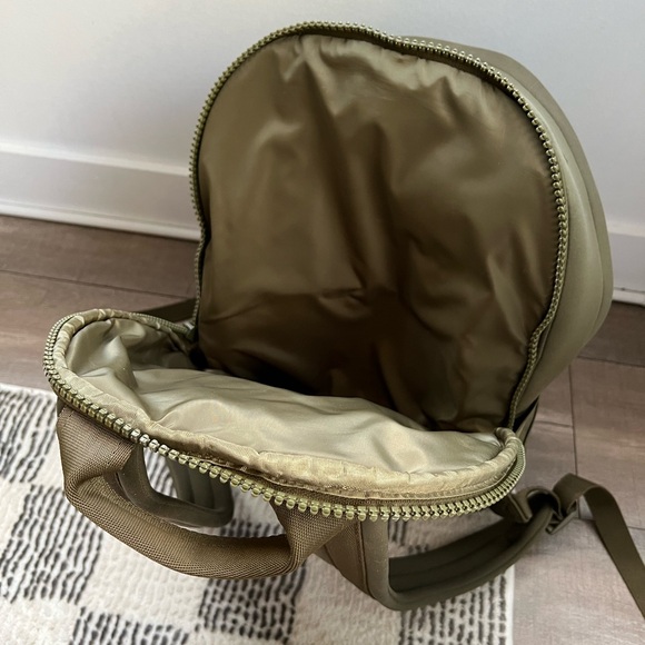 DAGNE DOVER Dakota Backpack Neoprene Dark Moss Large - Picture 14 of 15